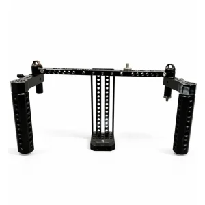 כלוב במאי למוניטור